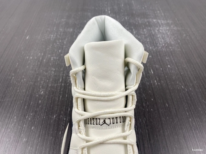 Cheap Neapolitan Air 11 Jordan WMNS AR0715-101 0711